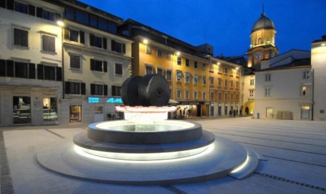 Tip Top #1 Rijeka Bagian luar foto